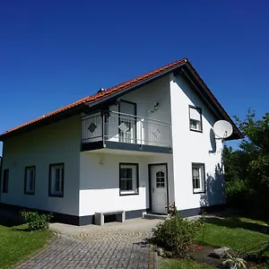 ferienhaus-englburg-in-absolut-ruhiger-lage.com-bavaria.com/